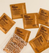 Toallitas autobronceadoras comodynes (8 toallitas)